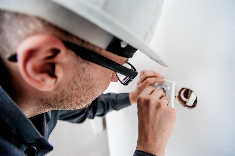 electrical contractor